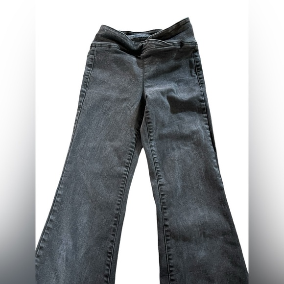 Aeropostale Flare High-Rise Pull-On Soft Flex Jean, XS - Picture 6 of 8